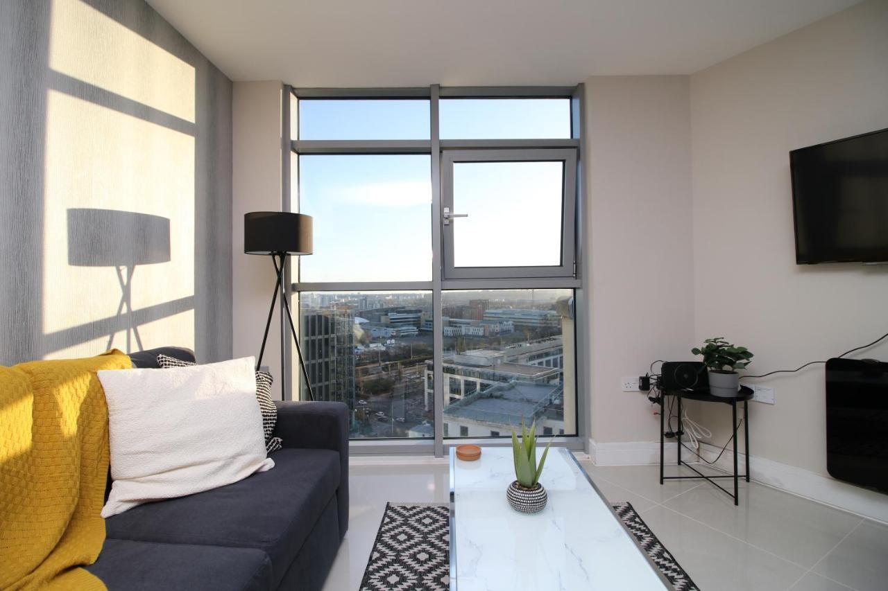 The Skyline - Luxury City Centre Flat With Designated Parking Κάρντιφ Εξωτερικό φωτογραφία