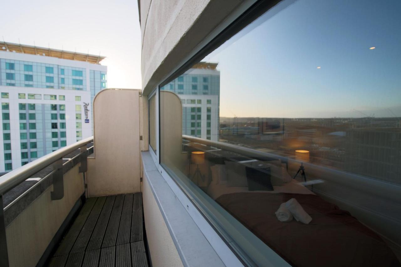 The Skyline - Luxury City Centre Flat With Designated Parking Κάρντιφ Εξωτερικό φωτογραφία