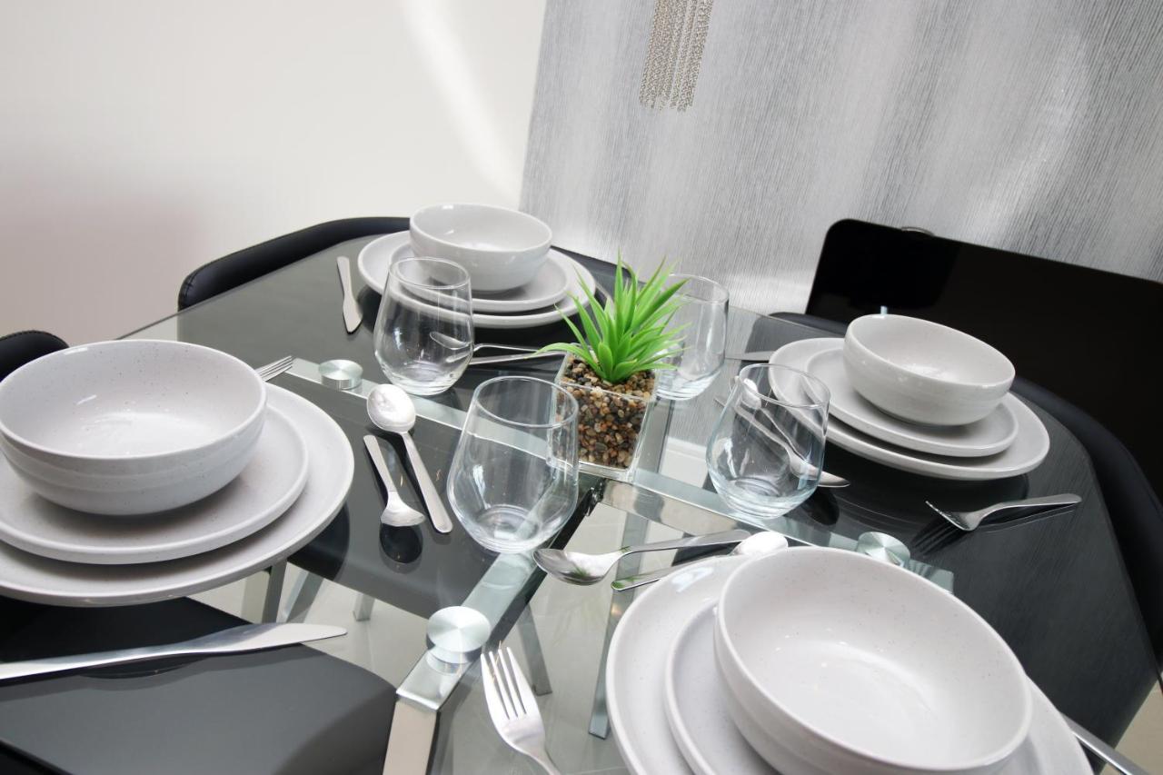 The Skyline - Luxury City Centre Flat With Designated Parking Κάρντιφ Εξωτερικό φωτογραφία