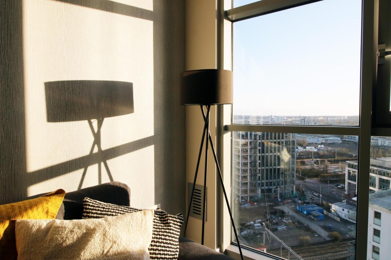 The Skyline - Luxury City Centre Flat With Designated Parking Κάρντιφ Εξωτερικό φωτογραφία